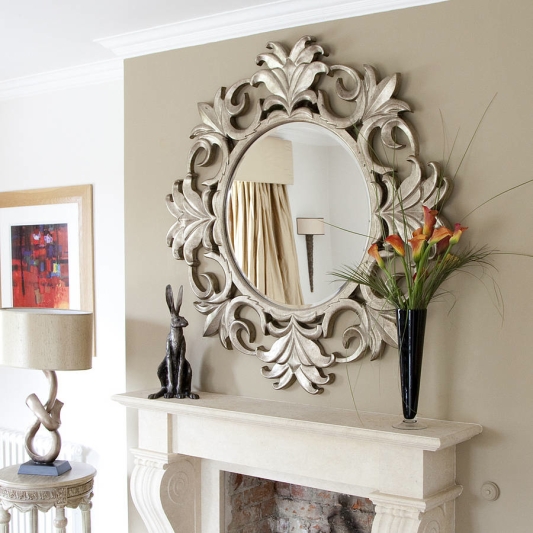 round-wall-mirrors-decorative-living-rooms-decorative-wall-mirrors-for-living-room-image.jpg